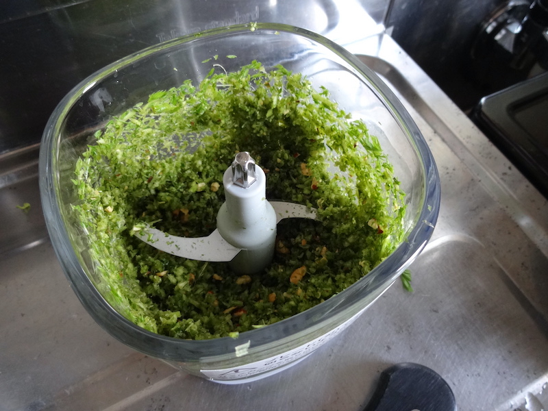 ニンジンの【茎】の薬味(生ふりかけ) 自給畑 自然菜 無添加栽培